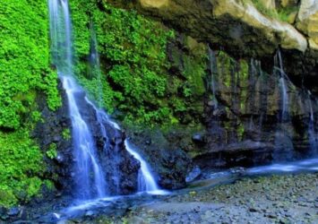 4 Air Terjun Unik di Jawa Tengah