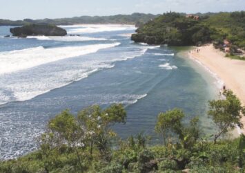 Berburu Senja di Pantai Bantul Yogyakarta