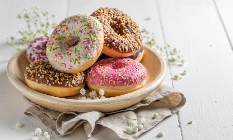 Cara Membuat Donat Empuk, Mudah, dan Lezat