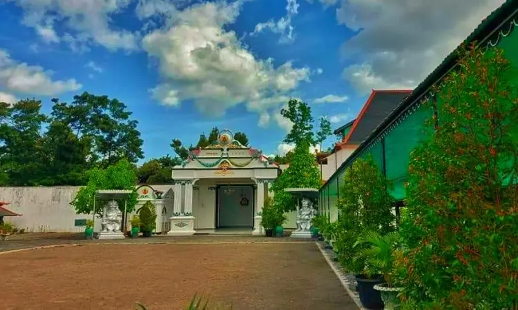 Keraton Yogyakarta: Menyelami Keajaiban Sejarah dan Budaya di Tepi Waktu