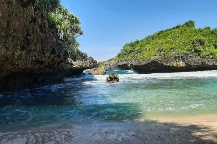 Pantai Sedahan