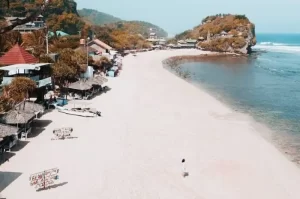 Pantai Indrayanti, Wisata Bahari Eksotis yang Kaya Pesona di Yogyakarta