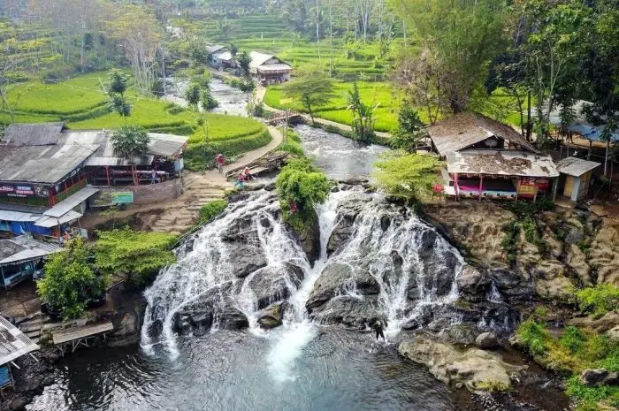 Sumber Maron Malang, Pesona Pemandian Alami Eksotis yang Super Jernih