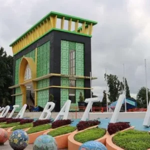 Alun-Alun Kota Pekalongan, Destinasi Rekreasi Seru yang Penuh Aktivitas di Tengah Kota