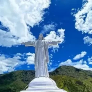 Bukit Sibea-Bea, Menikmati Harmoni Wisata Religi dan Alam yang Menakjubkan di Samosir