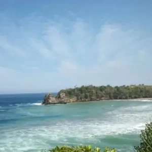 10 Destinasi Wisata Terbaik di Blitar, Saksikan Keindahan Alam & Budaya dalam Satu Tempat