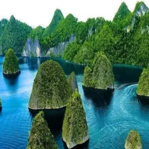 10 Destinasi Wisata di Papua Barat yang Wajib Dikunjungi di Ujung Timur Indonesia