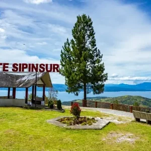 Geosite Sipinsur, Spot Terbaik Menikmati Pemandangan Danau Toba di Humbang Hasundutan