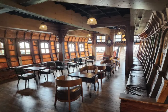 Mercusuar Cafe & Resto