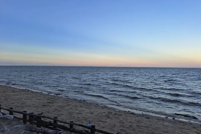 Pantai Binalatung