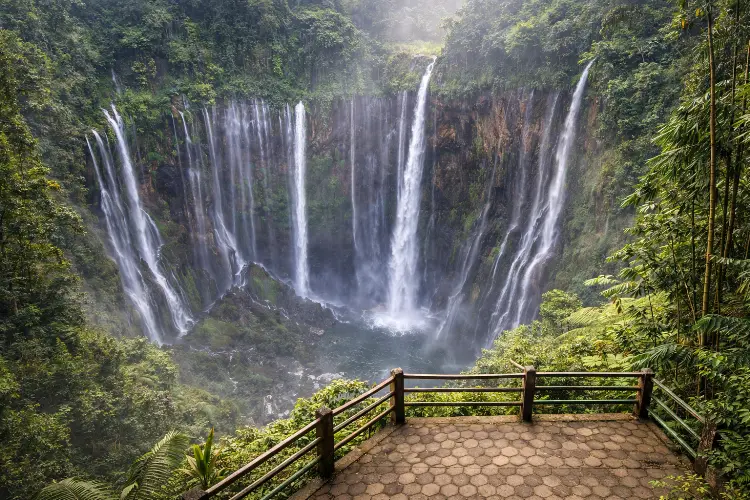 Air Terjun Tumpak Sewu: Niagara-nya Jawa Timur