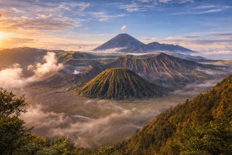 Gunung Bromo: Ikon Wisata Jawa Timur