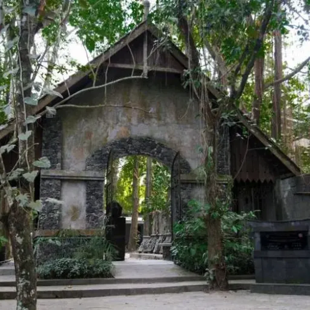 Museum Ullen Sentalu: Menyelami Budaya dan Sejarah Bangsawan Mataram di Kaki Gunung Merapi