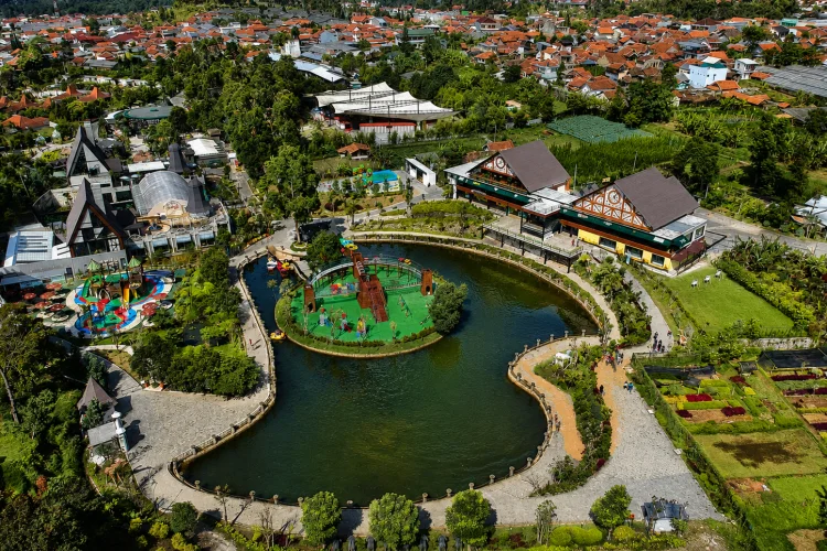 Lembang Park & Zoo, Wisata Keluarga yang Edukatif